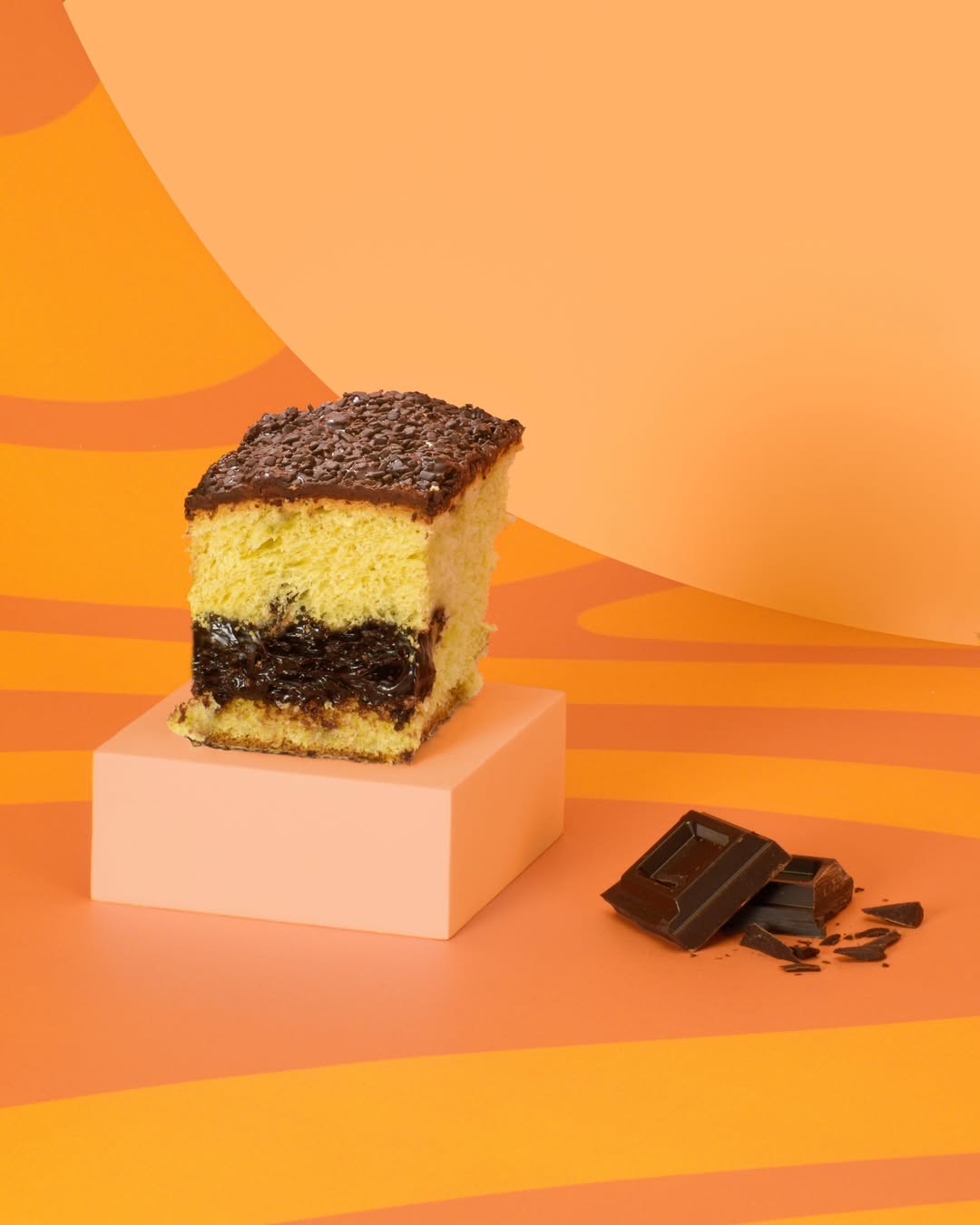 Chocolate Filled Dove 950g